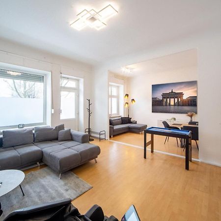 Massagesessel, King-Sized Bed, Billardtisch, 2 Couches Apartman Berlin Kültér fotó