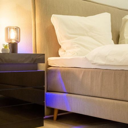 Massagesessel, King-Sized Bed, Billardtisch, 2 Couches Apartman Berlin Kültér fotó