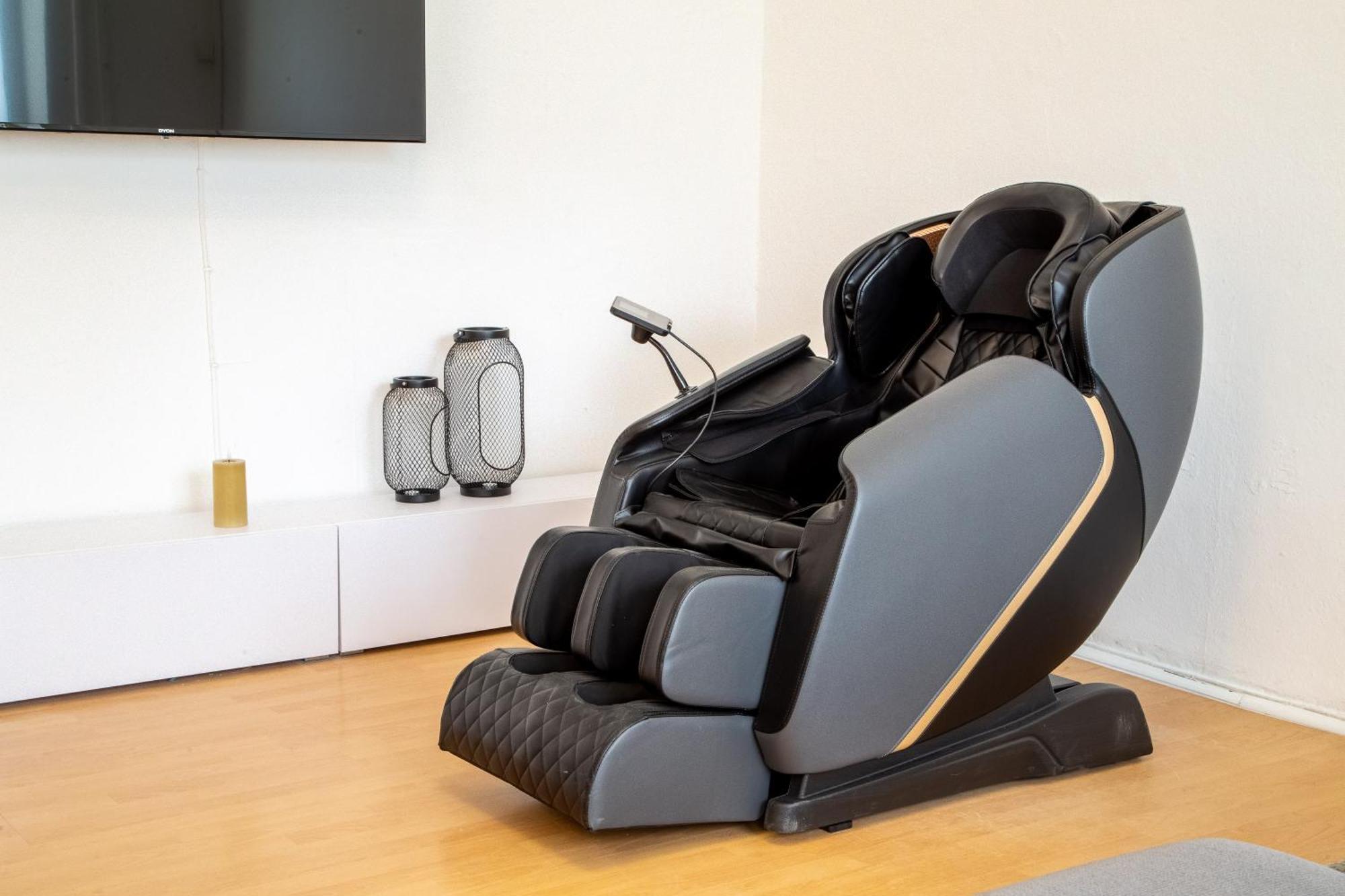 Massagesessel, King-Sized Bed, Billardtisch, 2 Couches Apartman Berlin Kültér fotó