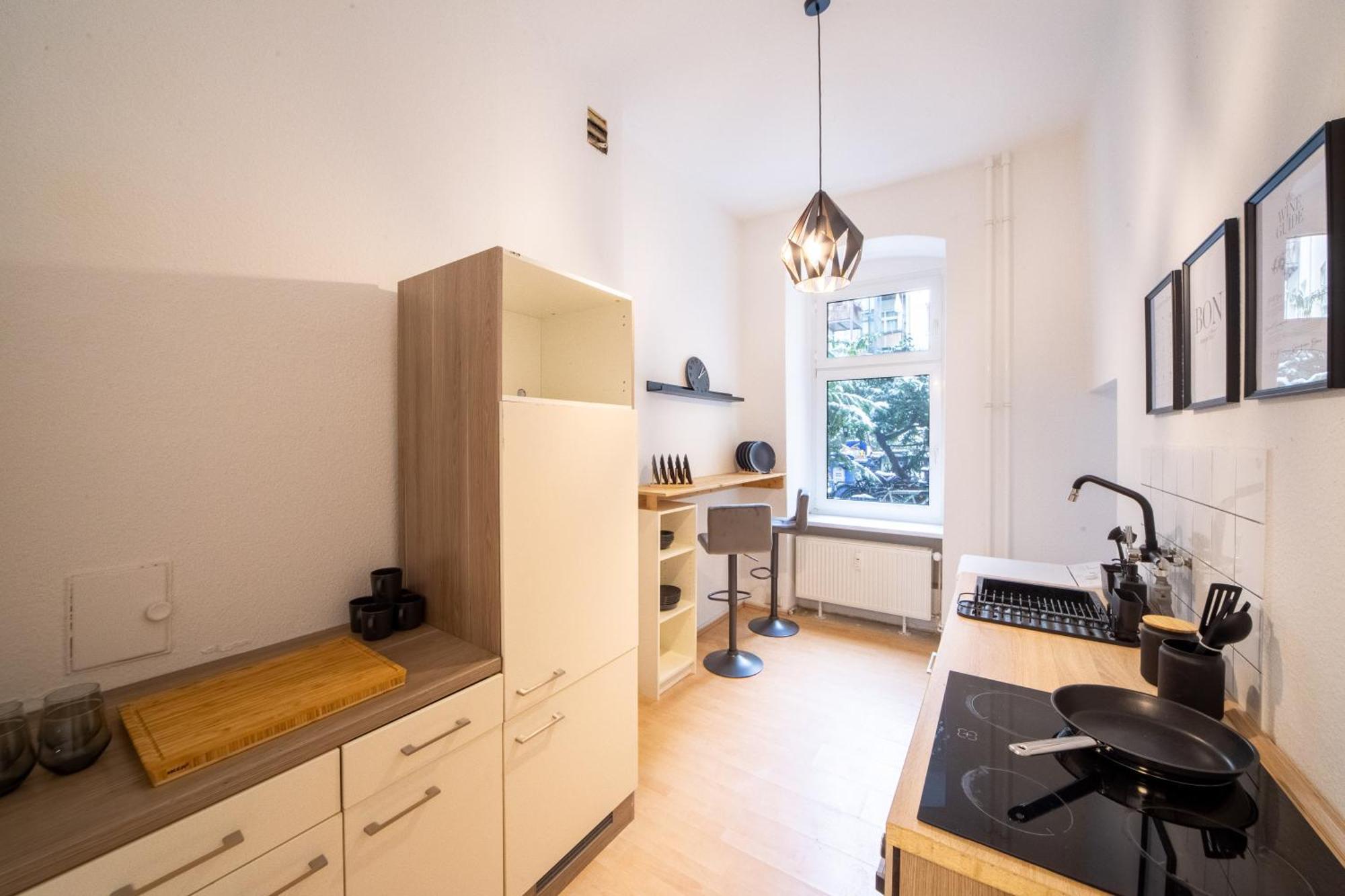Massagesessel, King-Sized Bed, Billardtisch, 2 Couches Apartman Berlin Kültér fotó